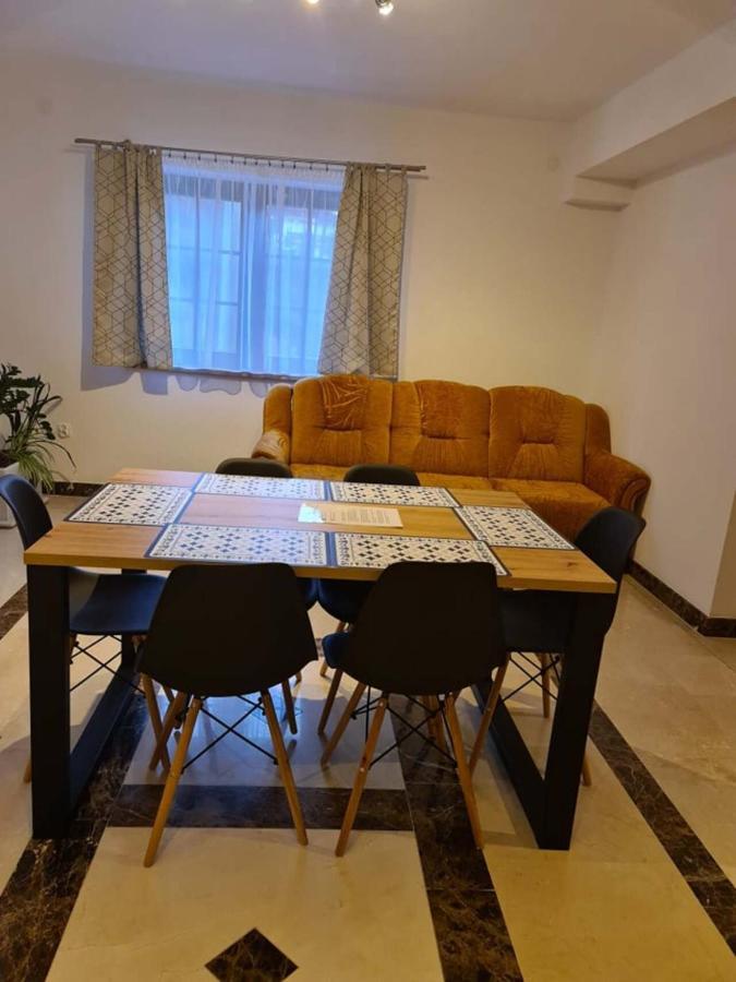 Pod Laskiem Krosnica  Luaran gambar
